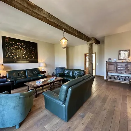 Les Forges Dorval Holiday home Florenville
